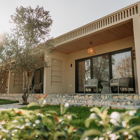 Doors Urla Hotel & Bungalows Izmir Bagian luar foto