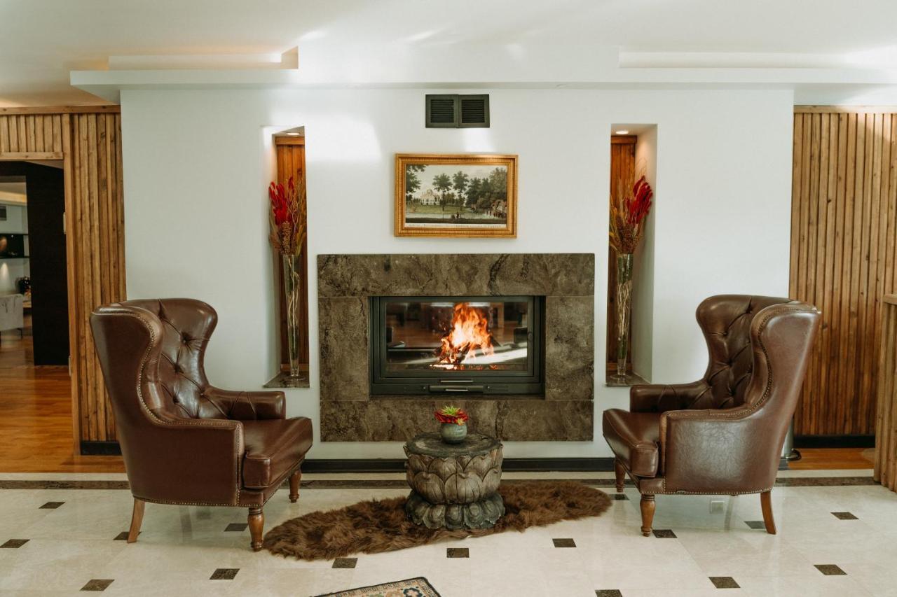 Doors Urla Hotel & Bungalows Izmir Bagian luar foto