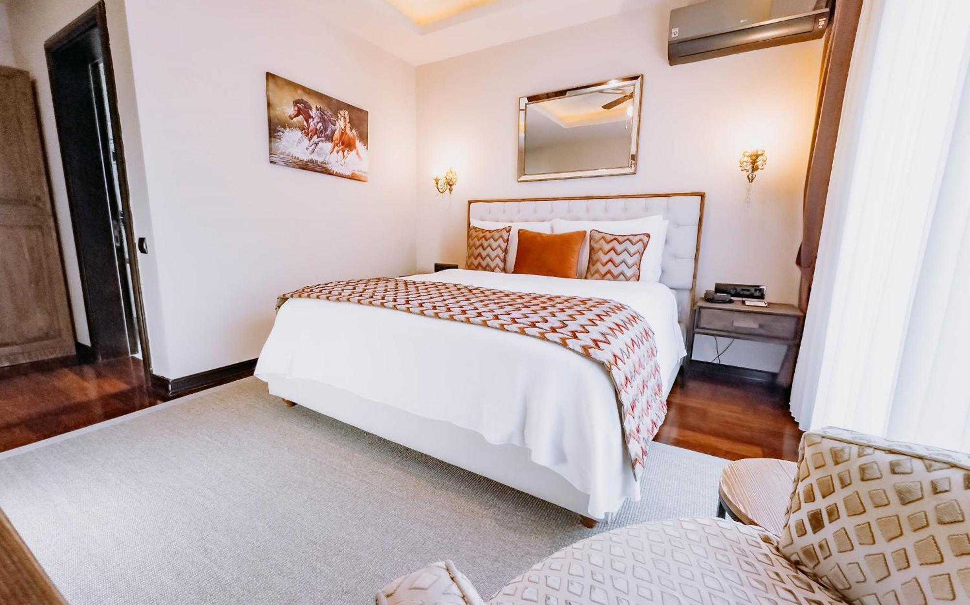 Doors Urla Hotel & Bungalows Izmir Bagian luar foto