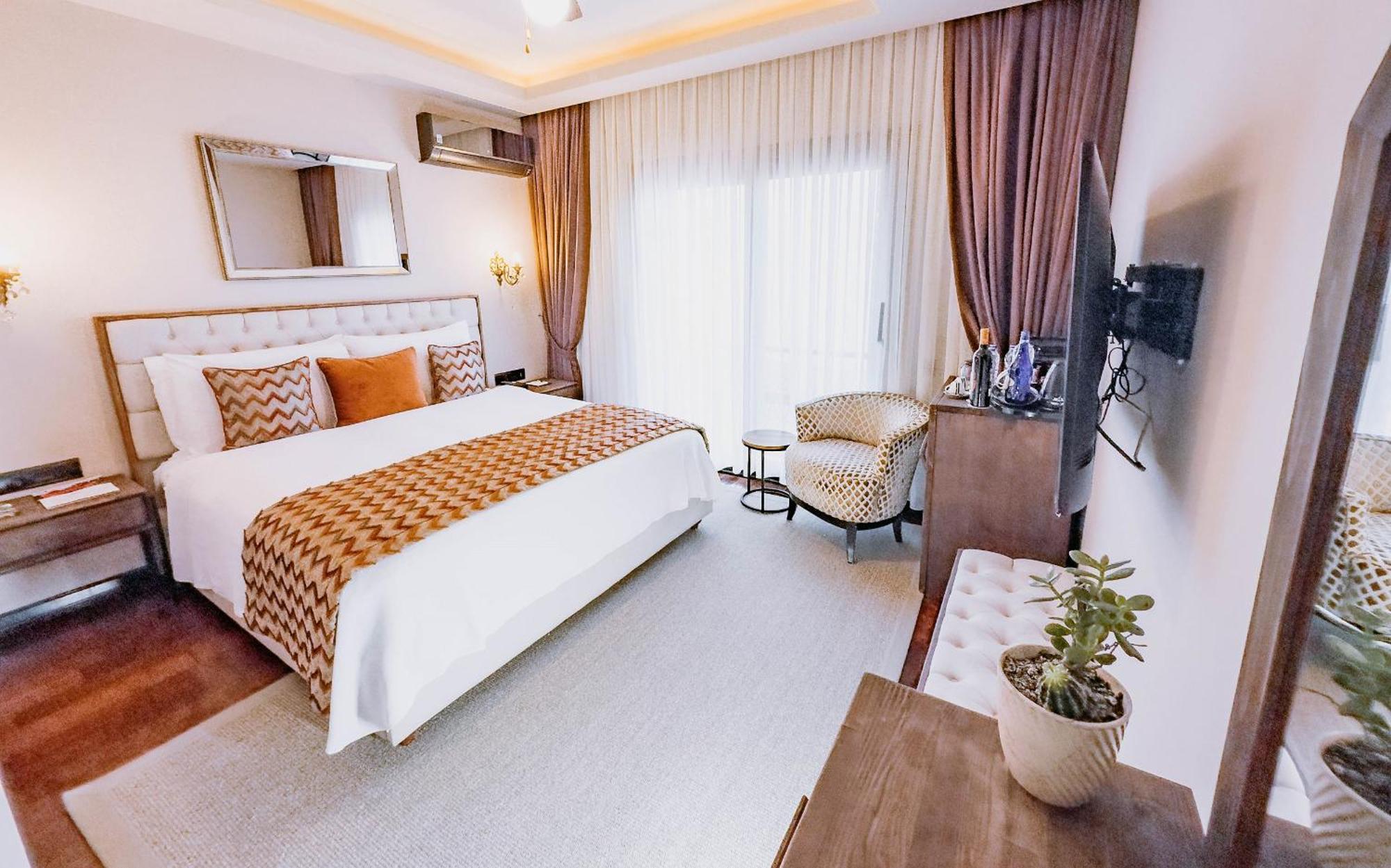 Doors Urla Hotel & Bungalows Izmir Bagian luar foto