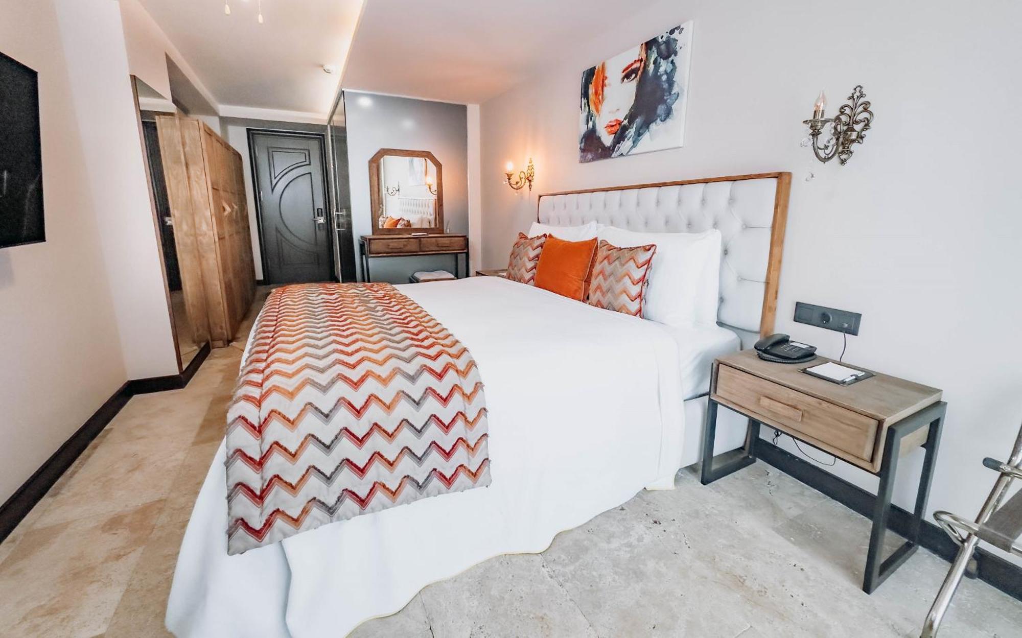 Doors Urla Hotel & Bungalows Izmir Bagian luar foto