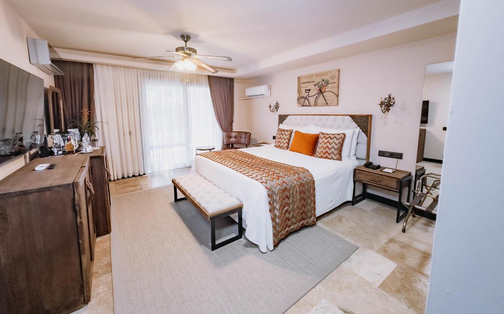 Doors Urla Hotel & Bungalows Izmir Bagian luar foto