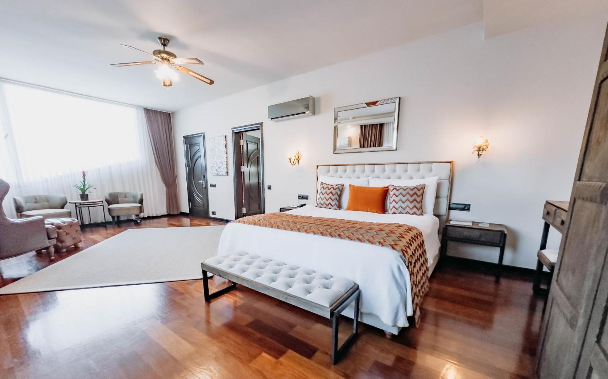 Doors Urla Hotel & Bungalows Izmir Bagian luar foto