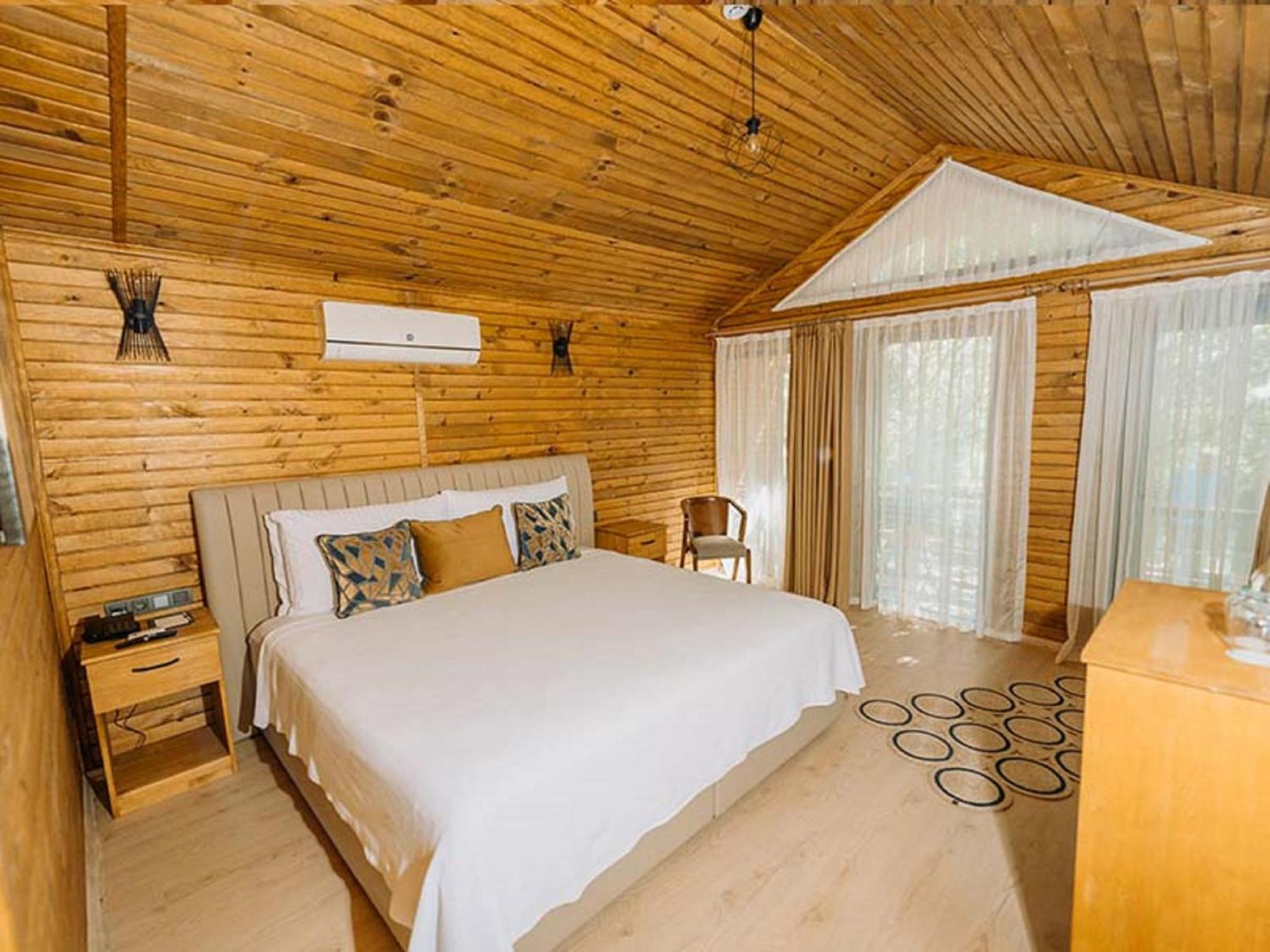 Doors Urla Hotel & Bungalows Izmir Bagian luar foto